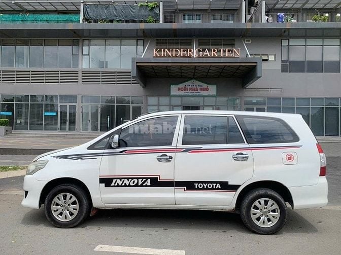 Bán rẻ TOYOTA INNOVA 2014 độ full options rất đẹp!