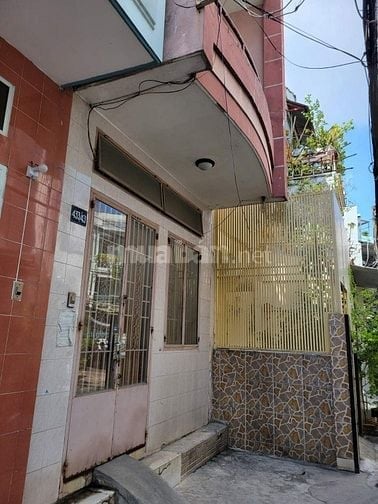 Cho thuê nhà hẻm  vòng xoay Lê Đại Hành  P.10, Q.11 giá 8.5tr