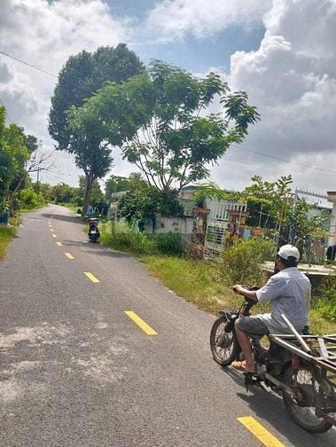 Chú Tư Kẹt tiền bán nhà 110m2 mới keng ở xã Tân Phú Trung - Củ Chi giá