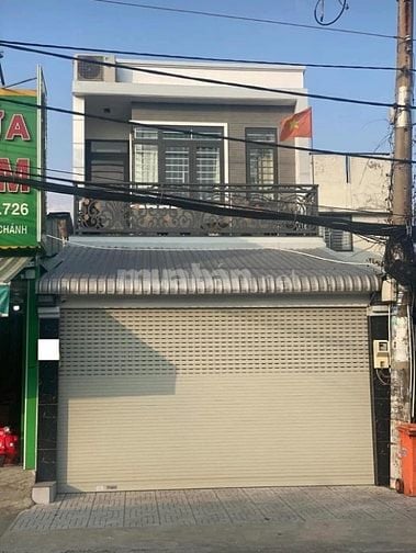 Chú 7 cần bán nhà 1 trệt 1 lầu.