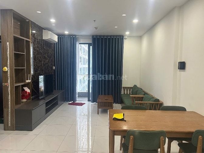 Cho thuê căn 3PN 2WC full nội thất C-Skyview, vào ở ngay, view hồ bơi