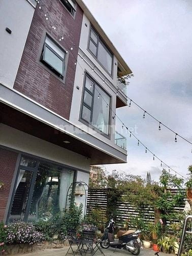 Cho thuê villa 3 phòng phường 4 đà lạt 25tr/tháng hẻm lê hồng phong 