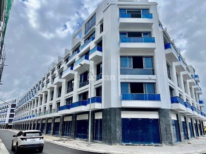 Bán nhà biệt thự Cồn Tân Lập Nha Trang chỉ 100tr/m2 ở đường Xóm Cồn