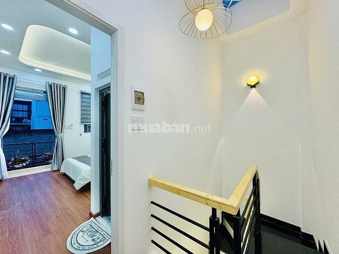 Chủ về Bình Dương ở luôn nên CẦN BÁN GẤP nhà LTK Q10, Giá chỉ 2tỷ350Tr