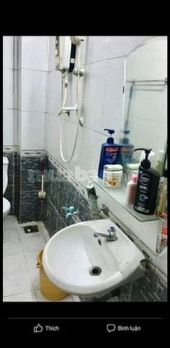 Phòng cho thuê, có bancol, cửa số thoáng mát, đường hẻm xe tải vào ok