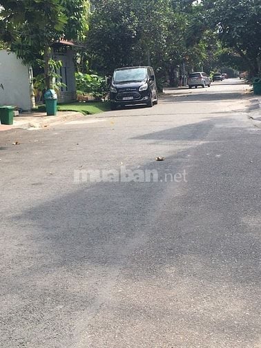 Bán lô đất 210m giá 30 tỷ cách Nguyễn Duy Trinh 20m, Bình Trưng Đông 