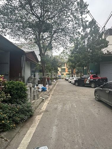 Chính chủ bán mảnh đất đầu tư ngõ 655 Lạc Long Quân 350m²,MT24m,95 tỷ