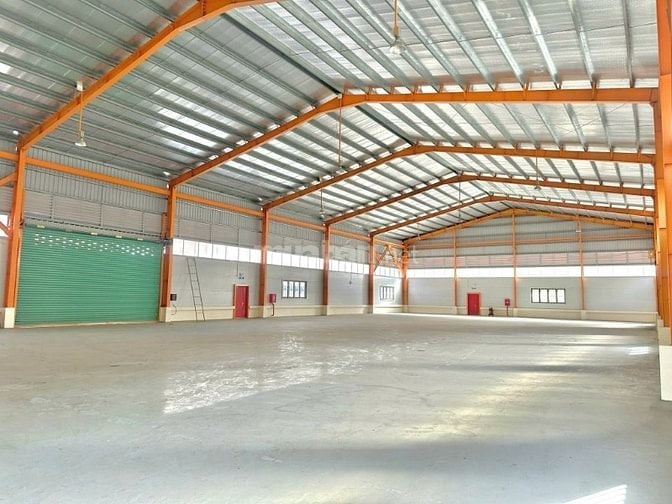 Cho thuê kho xưởng KCN Bến Lức, Long An, KV : 3.000m2, xưởng : 1.600m2