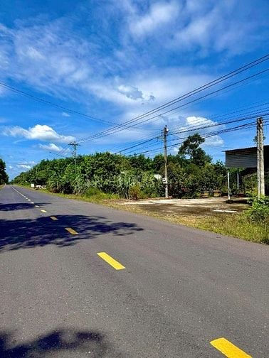 BÁN LÔ ĐẤT MẶT TIỀN ĐƯỜNG DT749B – CƠ HỘI ĐẦU TƯ VÀ KINH DOANH SIÊU TI