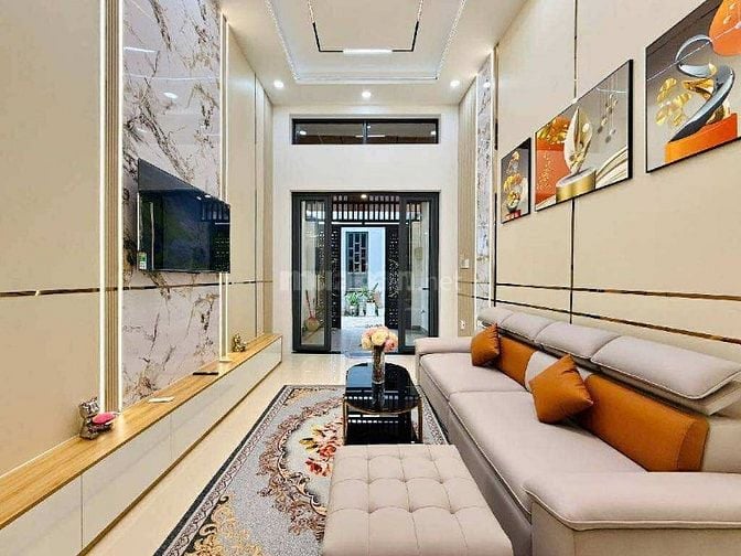 Bán 1 căn nhà đẹp 4 tầng kế công viên Làng Hoa diện tích sử dụng 250m2