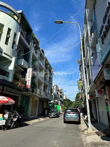 Bán nhà MT Quận 3 ngang hơn 5m - Sát Hai Bà Trưng, 34 tỷ