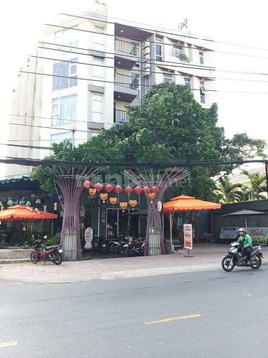 Bán tòa nhà 2 mặt tiền Hoàng Hữu Nam Quận 9 cũ giá 85 tỷ