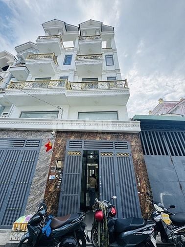 BÁN NHÀ MẶT TIỀN HẺM 5 TẦNG HẺM XE HƠI CHIẾN LƯỢC, BTĐA, BÌNH TÂN