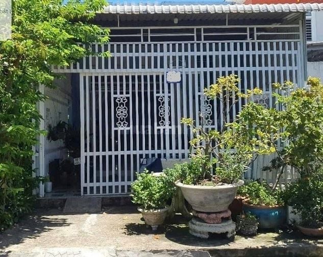 Bán gấp căn nhà 85,tân phú trung dt 90m2 giá 950 triệu, sổ riêng 