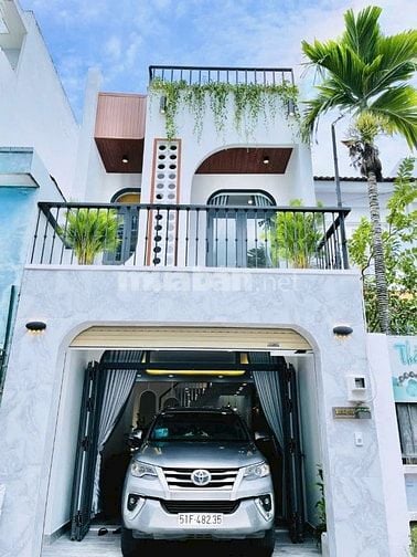 ⭐️Nhà 2 Lầu tuyệt đẹp Cao Cấp xe hơi để trong nhà Quang Trung, P8, Q.G