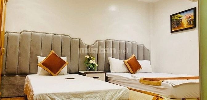 BÁN NHÀ MẶT PHỐ CỔ LINH - 8 TẦNG THANG MÁY - KD ĐỈNH. DT: 82M. 29 Tỷ.