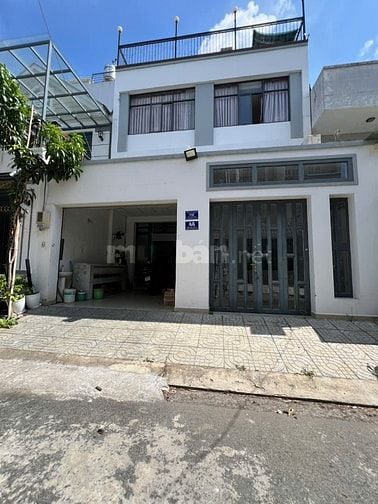 Bán nhà mặt tiền 8 x 16, 6 phòng ngủ