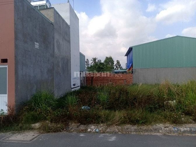 Gia đình có chuyện nên bán nhanh lô đất ở Hóc Môn giá 1,2 tỷ