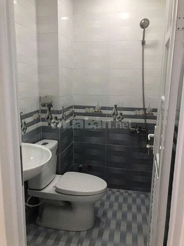 Cho thuê nhà hẻm 3.5m(BG) Bạch Đằng, P.15, Q.Bình Thạnh giá 12tr