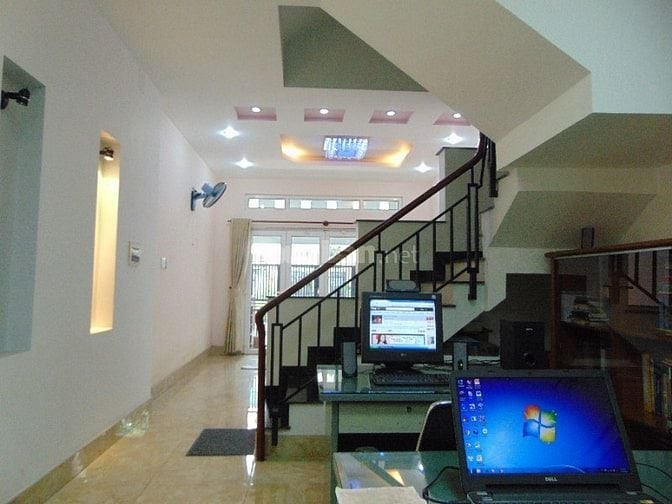 Lộ chính + hẻm > 12m, xe 50 chỗ vào được thoải mái