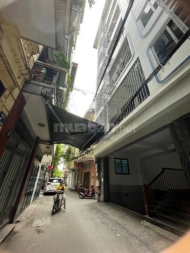 Bán Tòa CCMN Nguyễn Khang 7 Tầng 1 Hầm 12 Căn Hộ Cao Cấp Phân Lô Ô Tô 