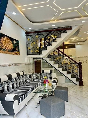 Li dị bán gấp nhà hxh 5m Bùi Minh Trực,Q8,giá 987TR,dt 62m2, sổ riêng