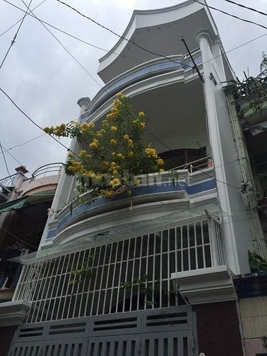 Cho nữ thuê phòng, có sẵn nội thất