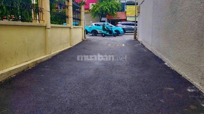 Bán Biệt Thự 3 Tầng HXH Cách MT Bạch Đằng 30m, P2 BT. 10x12m 110m2 Đất