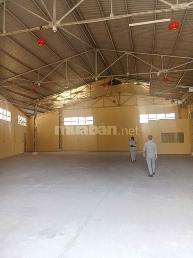 Cho thuê xưởng Lê Văn Quới. 12 x20m giá 24 tr