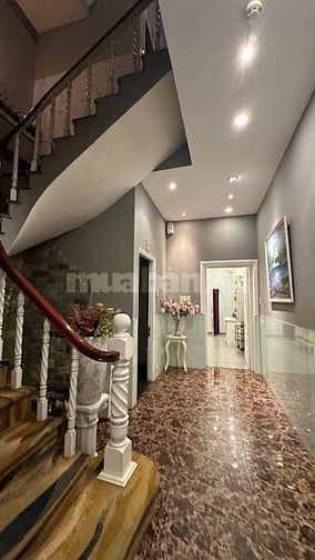 Mặt tiền Hàm Nghi - cho thuê nhà nguyên căn.