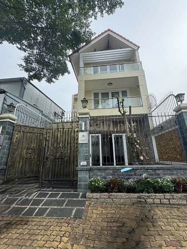 Nhà Thạnh Mỹ Lợi cho thuê. DT:8x20m, gara trệt 2 lầu, 4 phòng, có NT