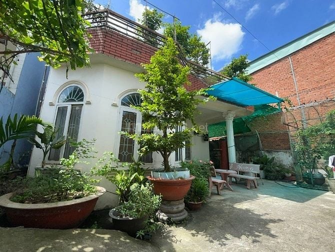 Bán nhà sân vườn Lê Đức Thọ, Phường13, Gò Vấp. DT: 297m. Chính chủ.