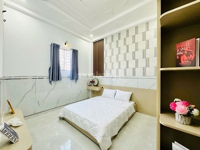 Tôi cần Bán nhà 2 lầu 1 trệt Thiết kế 4pn,3wc giá 5ty4 nội thất đầy đủ