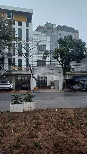 CHÍNH CHỦ CẦN BÁN GẤP NHÀ MẶT PHỐ QUỐC LỘ 32 - KINH DOANH TỐT 