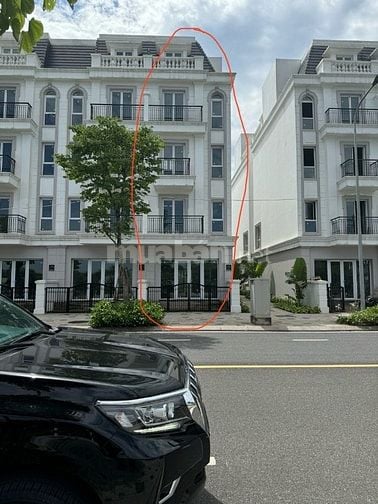 Bán liền kề Euro Window Gia Lâm, mặt đường Ban Trắng