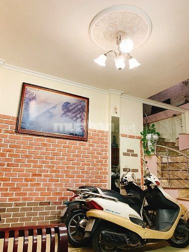 Chính chủ cho thuê nhà cuối phố Ngô Tất Tố nội thất đầy đủ
