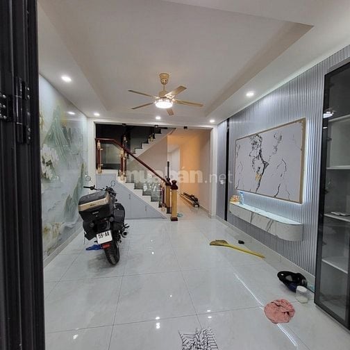 Bán Nhà 3 Tầng Mới 100% – Chánh Hưng, P4 Q8 – Xe Tải đỗ cửa – Giá tốt