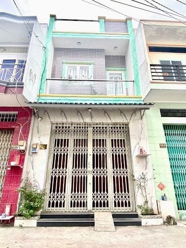 Cần bán gấp nhà quận Bình Tân, 4x14m giấy tờ đầy đủ chính chủ, 3tỷ9tr