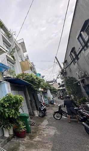 ✅ Bán nhà và đất gần 300m2 , hẻm tỉnh lộ 10 , Bình Tân 