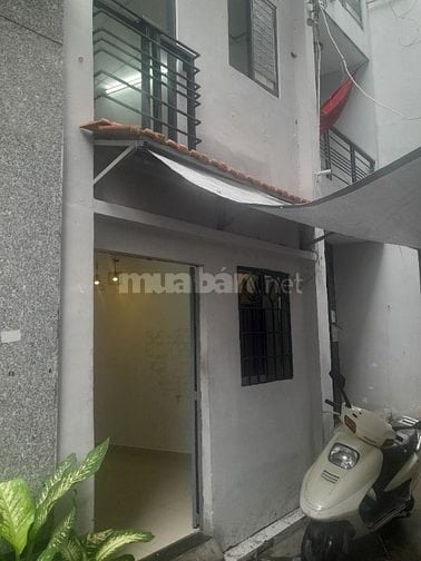 Nhà cho thuê nguyên căn, 1 lầu đúc, 1 trệt (3.2m X 10m), 6,5 triệu/thg
