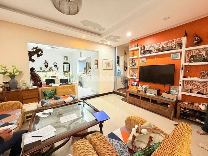 Bán nhà Trần Phú 99m2, MT rộng, có vỉa hè, ô tô tránh, kinh doanh