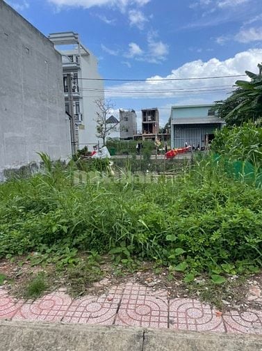 Đất thổ cư hướng Nam mt đường xe hơi 9m Long Thuận