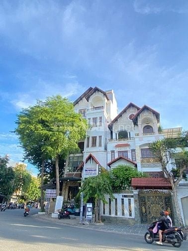 Bán nhà Góc 2 mặt tiền 46-48 Diệp Minh Châu, P.Tân Sơn Nhì, Q.Tân Phú