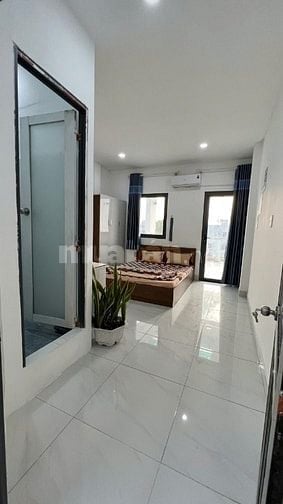 Chính chủ cho thuê Phòng Ban Công Tách bếp đầy Đủ Nội Thất Giá 4tr