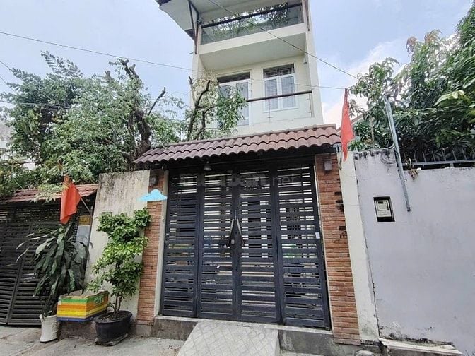 Gần Cầu Ông Bốn, DT 5x19m, hẻm xe hơi 6m