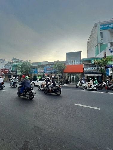 🔥Sát sân bay! Bán Mặt tiền KD 3 tầng Nguyễn Kiệm, P3. Ngay BV 175.