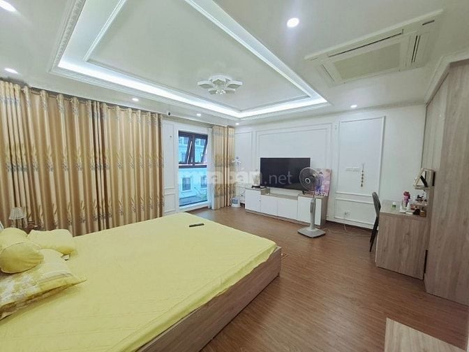 Bán nhà Tây Hồ 90m2, 6 tầng, thang máy, ô tô tránh, phân lô. 29 tỷ