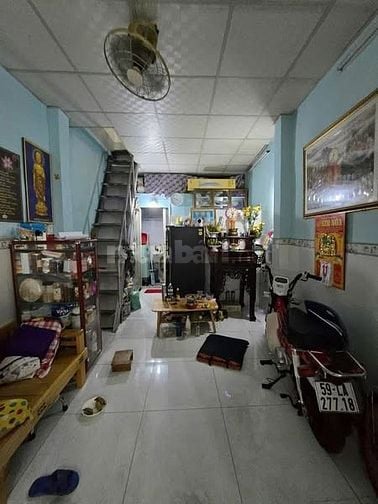  2,96tỷ Nhà 2 lầu P8Q8 , cách mt 30 mét vị trí đẹp SHR khu hiện hữu