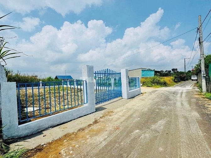 Lô góc 2 mặt tiền ở P3 - Bảo Lộc, ngay điểm xuống cao tốc