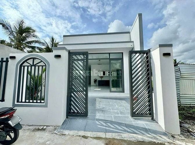 Bán nhà còn mới. DT 100m2 ở đường Lý Thường Kiệt - Hóc Môn 920 triệu